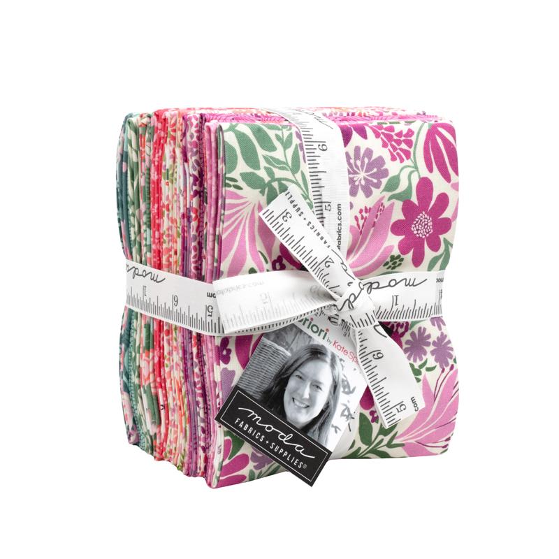 Floriori - Fat Quarter Bundle, zoomed in. Select this picture to zoom back out.