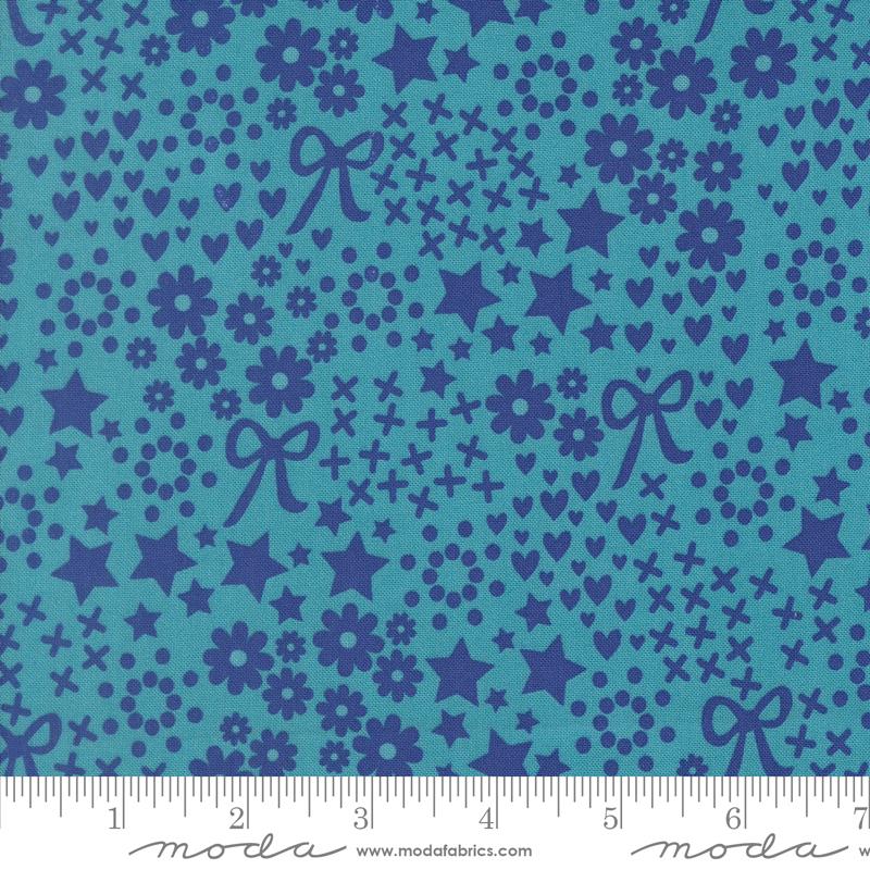 Makers Delight Novelty Blue Chill - Quilt Fabric, zoomed in. Select this picture to zoom back out.