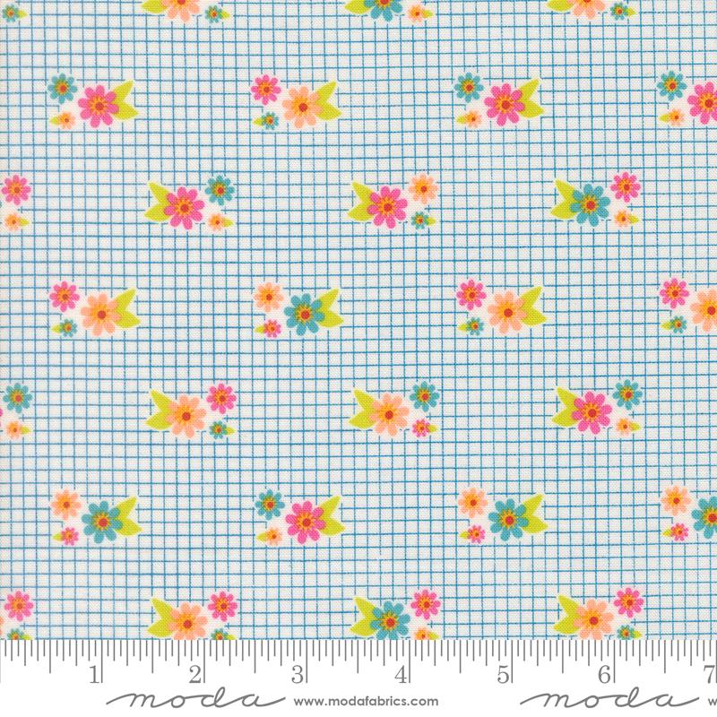 Makers Delight Flower Breeze - Quilt Fabric, zoomed in. Select this picture to zoom back out.