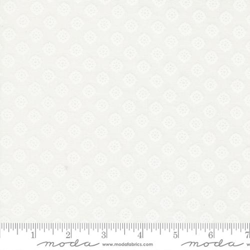 Coriander Seeds White - Lacy Polka Dot - Quilt Fabric