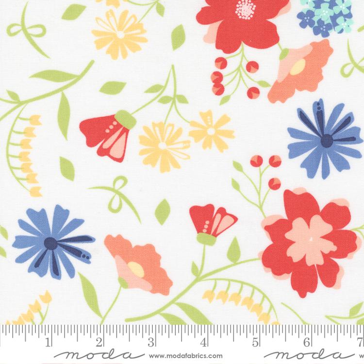 Sunwashed Cloud - Wildflower Toss Flower - Quilt Fabric, zoomed in. Select this picture to zoom back out.