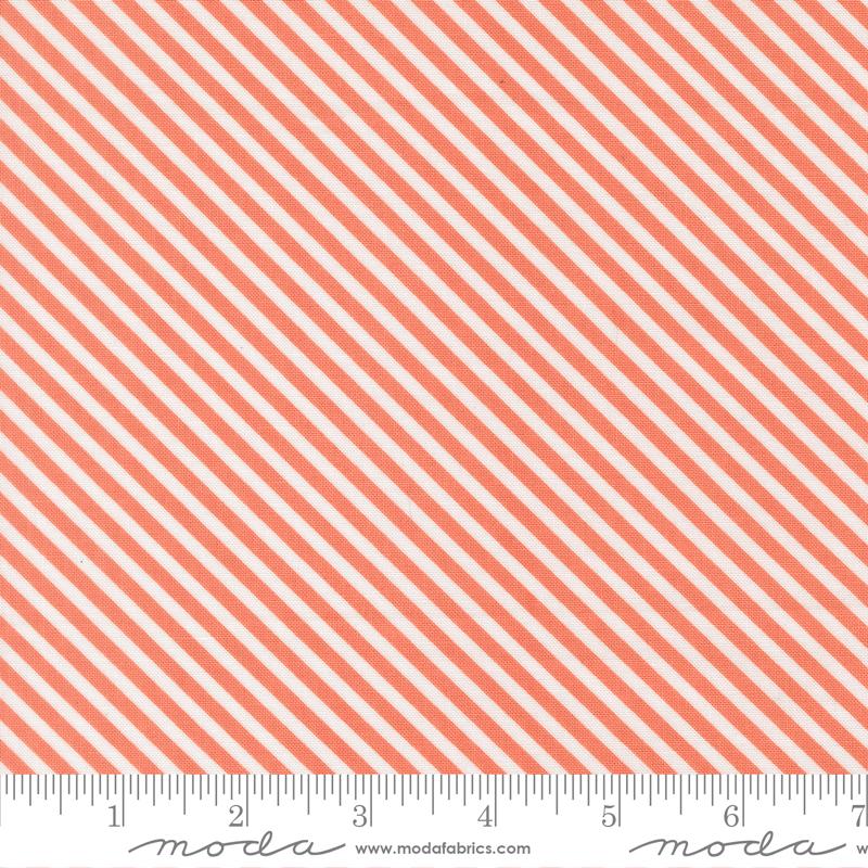 In The Garden Coral - Quilt Fabric