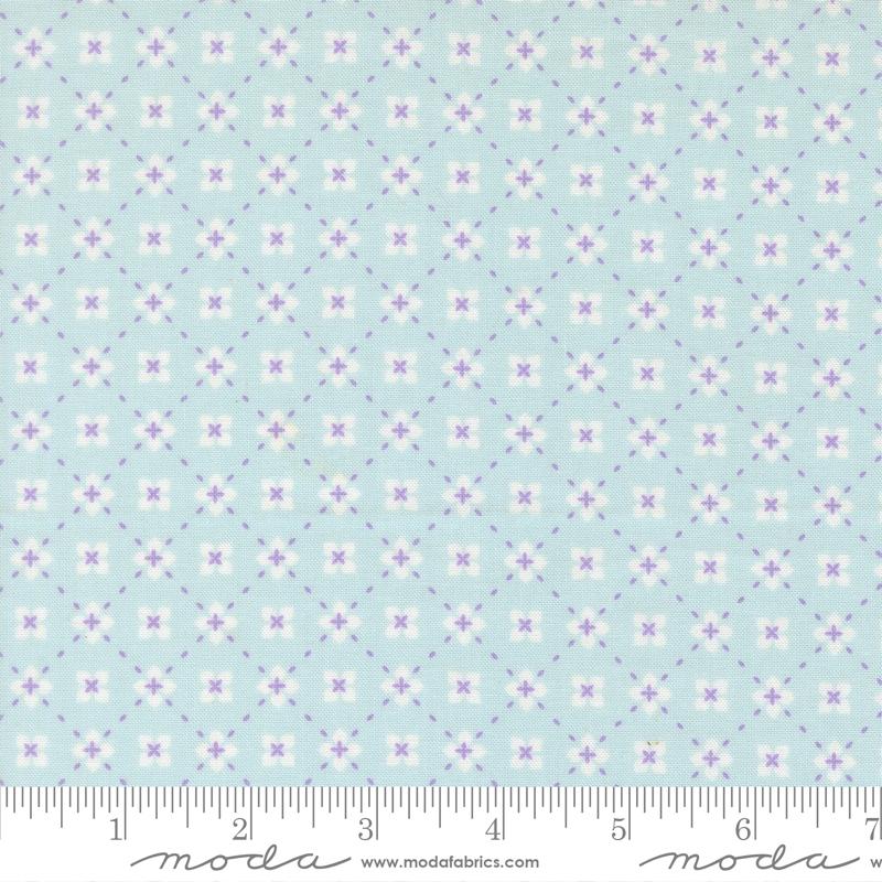 Joysome Dotted Blooms Frost - Quilt Fabric, zoomed in. Select this picture to zoom back out.