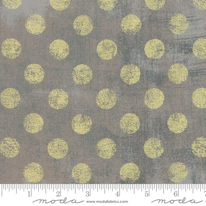 Hits The Spot Grey Couture - Quilt Fabric