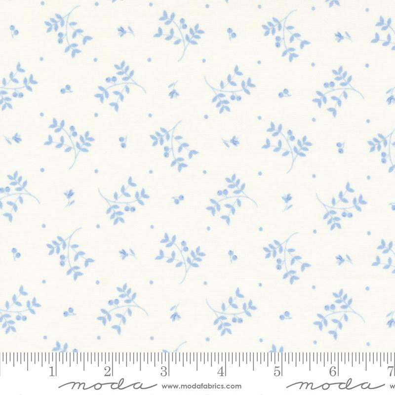 Blueberry Delight Cream - Fresh Berries Blenders - Fabric