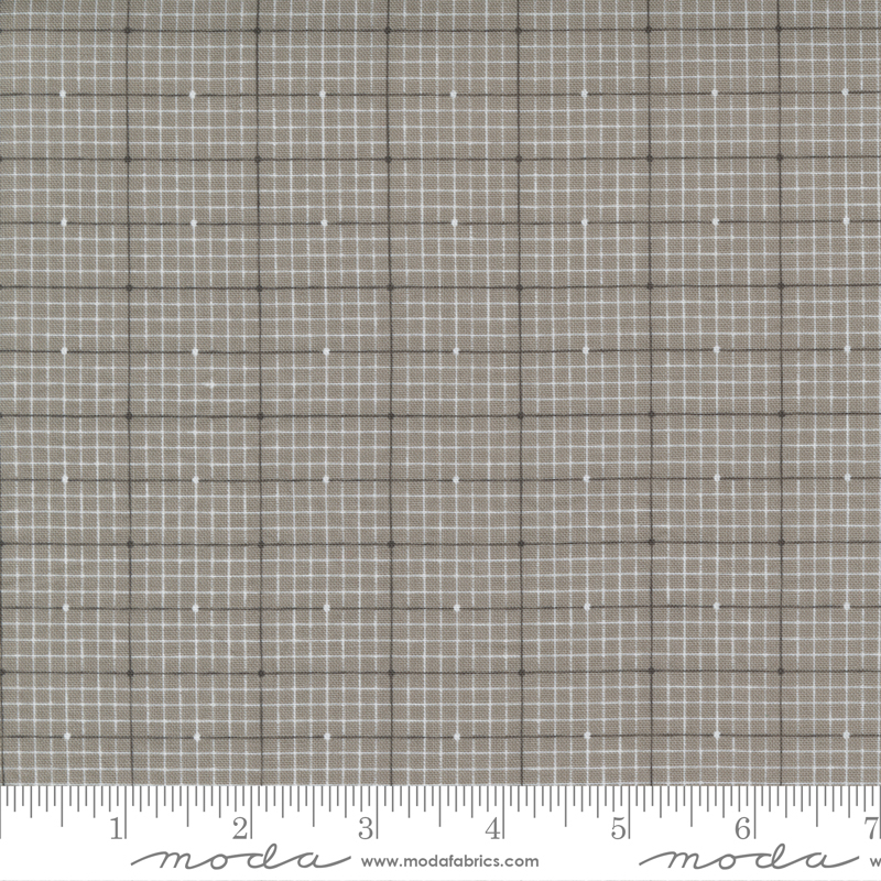 Hustle And Bustle Tinsel - Santas List - Quilt Fabric