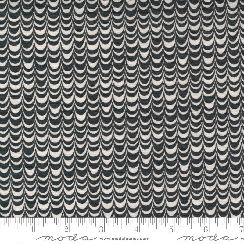 Frankie Spade Dull Black - Quilt Fabric