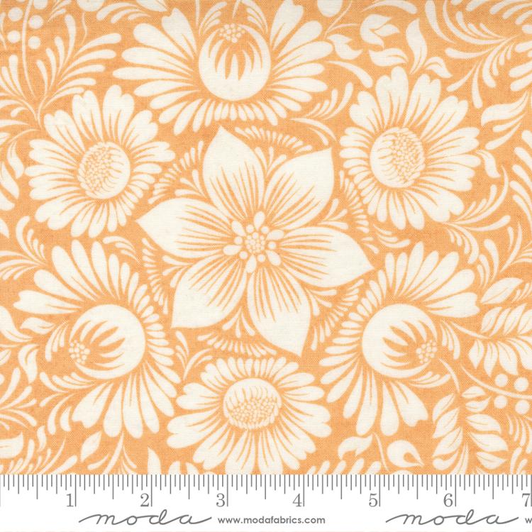 Nutmeg Cobbler - Harvest Moon - Quilt Fabric, zoomed in. Select this picture to zoom back out.