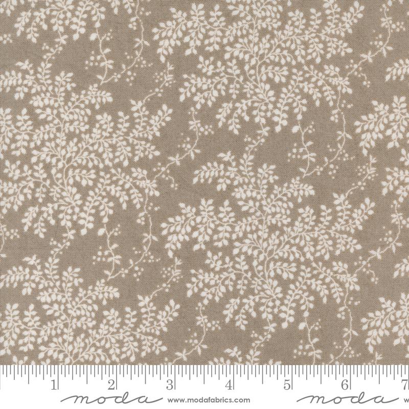 Pine Valley Leaves - Fog - Quilt Fabric