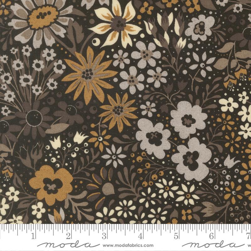 Posh Floral Onyx Noir - Quilt Fabric