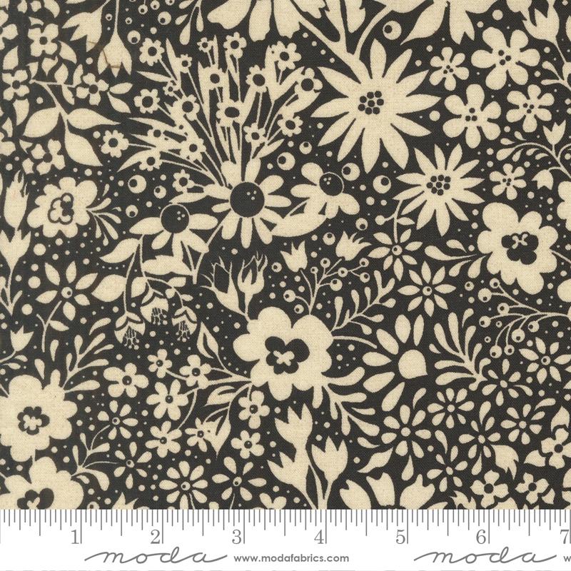 Posh Floral Noir - Quilt Fabric