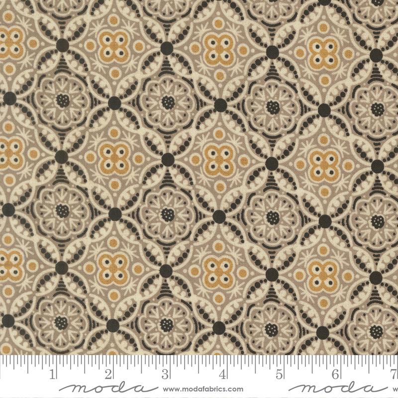 Posh Damask Onyx Noir - Quilt Fabric