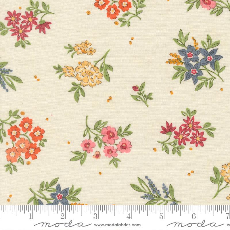 Fieldrush Camellia Opal - Quilt Fabric