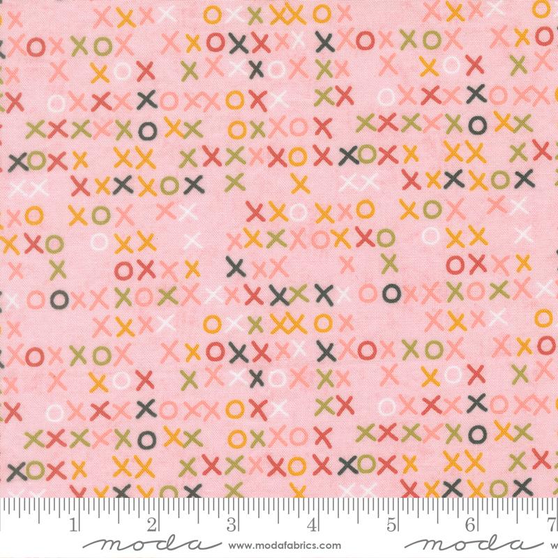 Fieldrush Larkspur Peony - Quilt Fabric