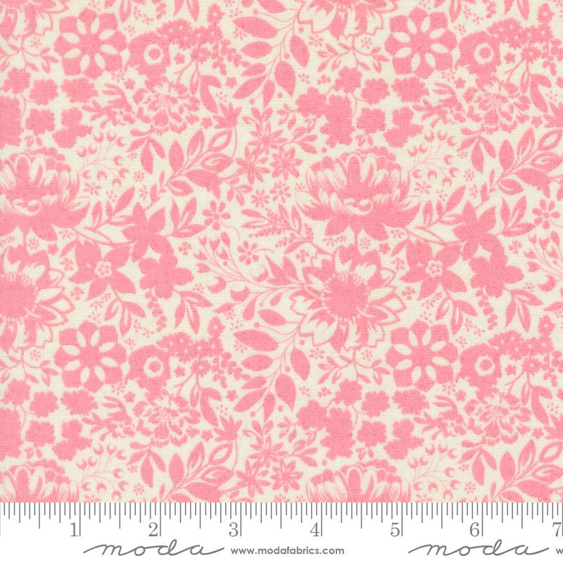 Sorrel Fen Blush - Quilt Fabric, zoomed in. Select this picture to zoom back out.