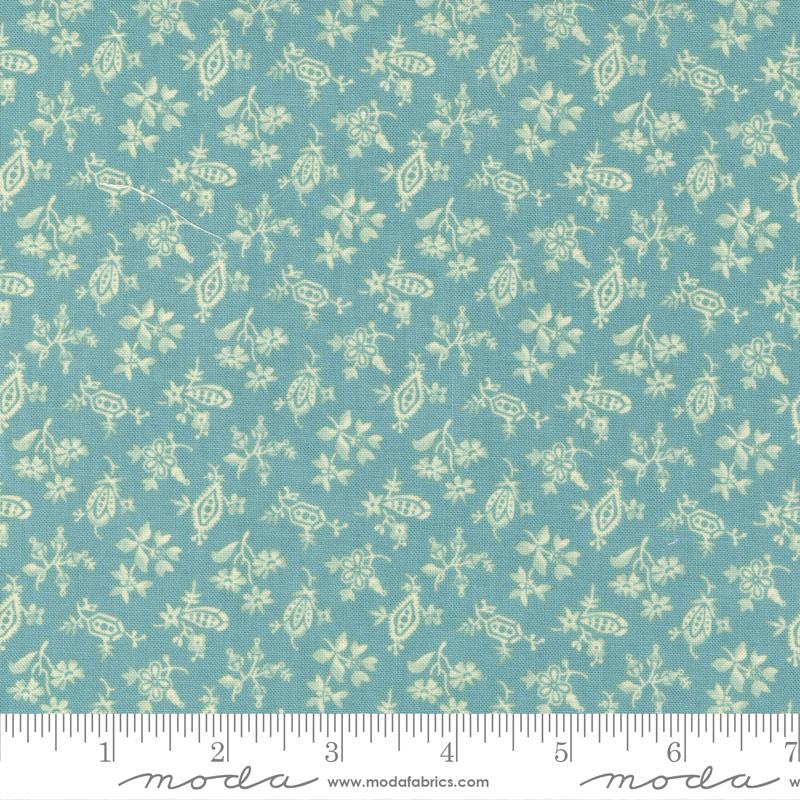 Dinahs Delight Locket - Robins Egg - Quilt Fabric