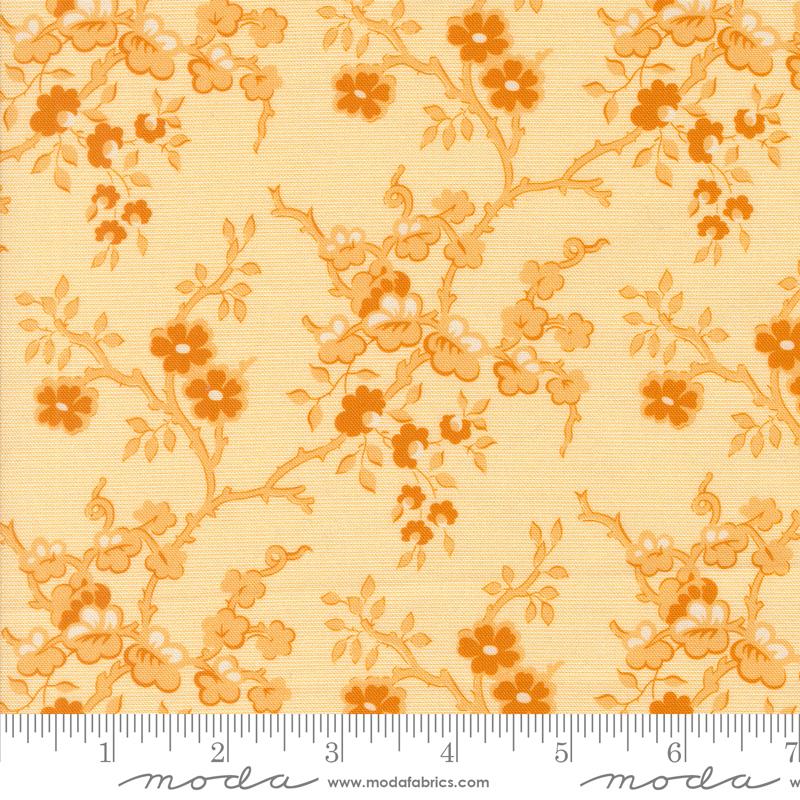 Sallys Stitches Flowers Honey - Quilt Fabric