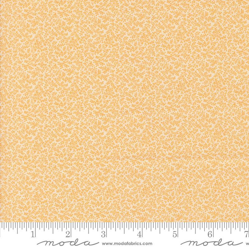 Sallys Stitches Vines Honey - Quilt Fabric