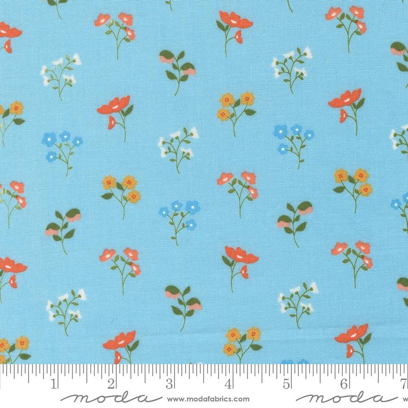 Dainty Meadow Sky - Quilt Fabric