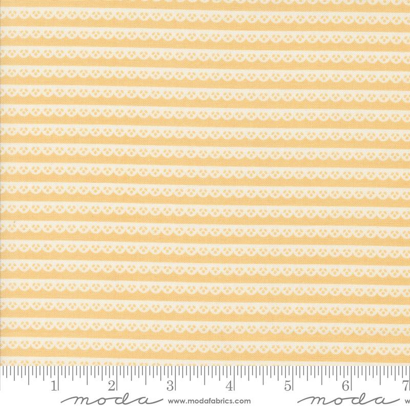 Dainty Meadow Buttercup - Quilt Fabric