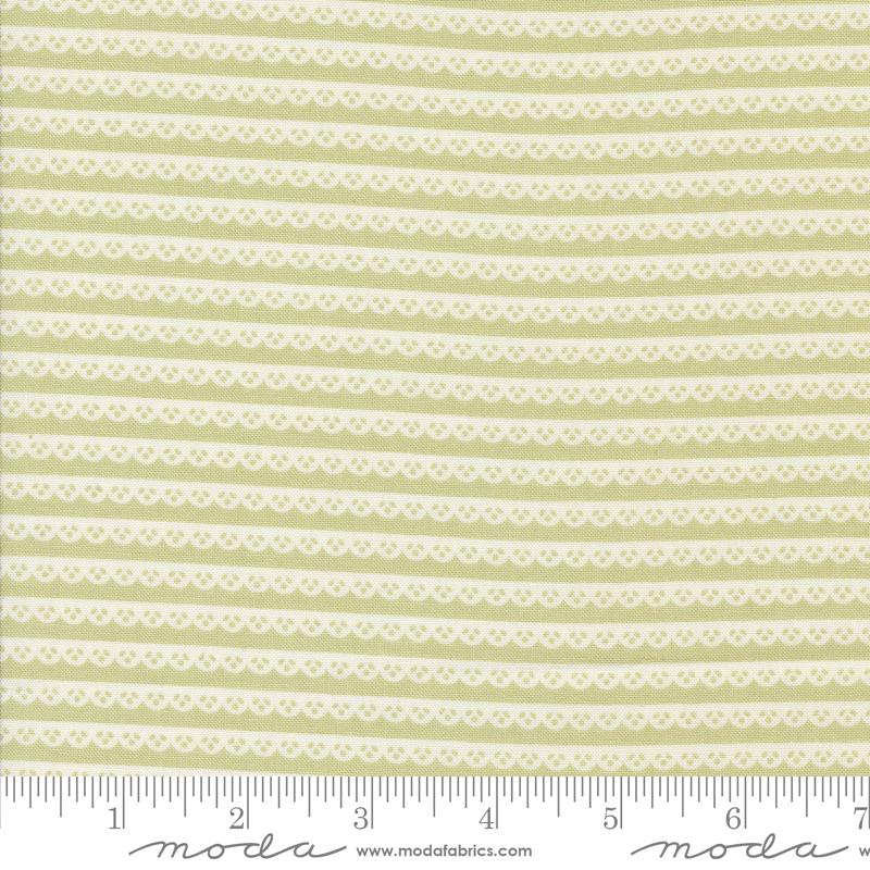 Dainty Meadow Pear - Quilt Fabric