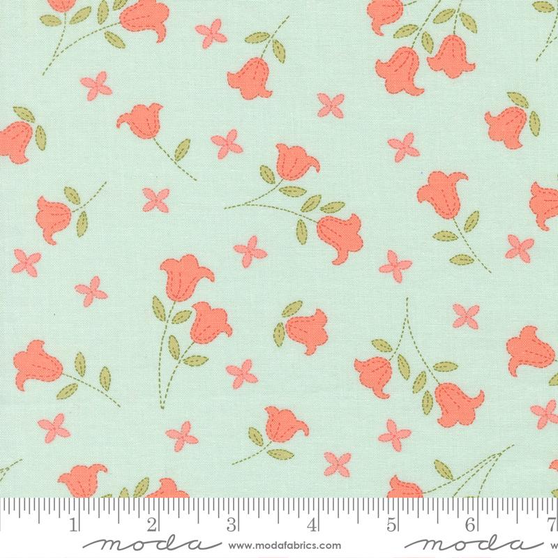 Sunbonnet Bloom Pale Blue - Quilt Fabric