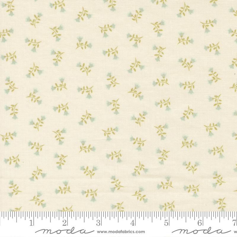 Sunbonnet Ditsy Porcelain - Quilt Fabric