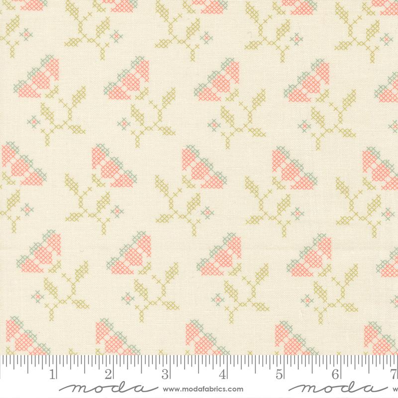 Sunbonnet Stitches Porcelain - Quilt Fabric