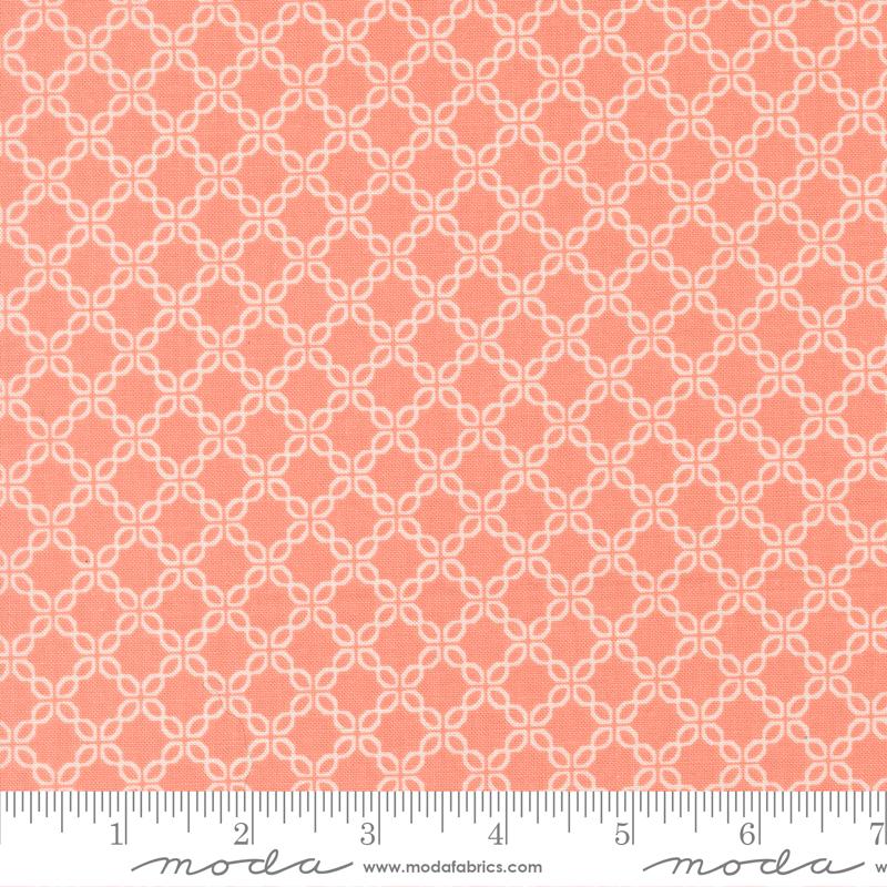 Sunbonnet Lattice Coral - Quilt Fabric