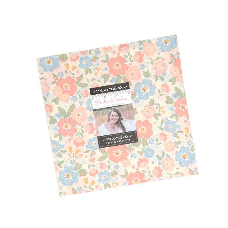 Handmade Sweetness - Layer Cake, zoomed in. Select this picture to zoom back out.