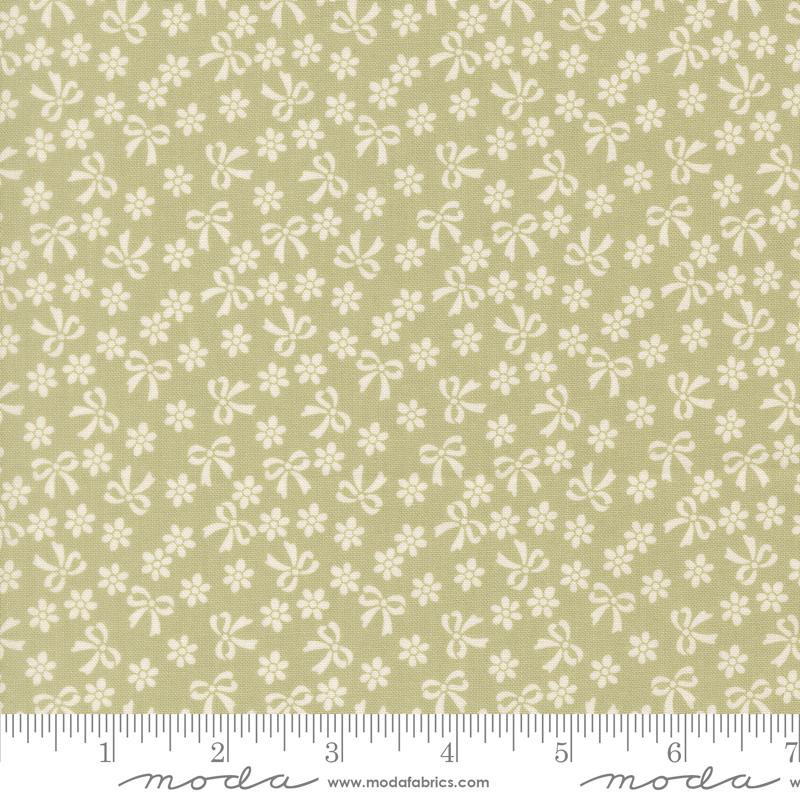 Handmade Sweetness Bows Pear - Quilt Fabric, zoomed in. Select this picture to zoom back out.
