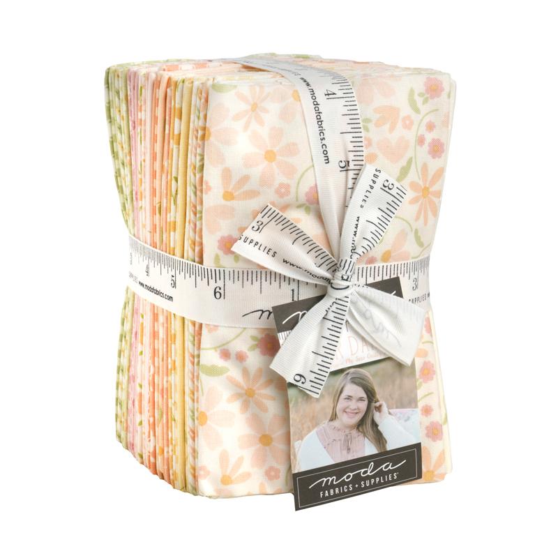 Dear Daisy - Fat Eighth Bundle, zoomed in. Select this picture to zoom back out.