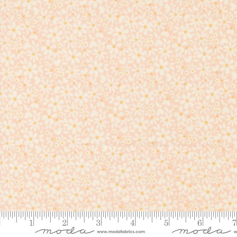 Dear Daisy Petite Flower Blossom - Quilt Fabric, zoomed in. Select this picture to zoom back out.