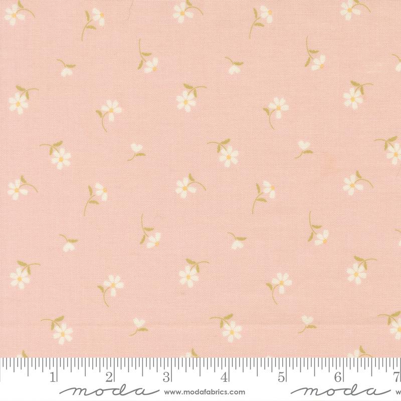 Dear Daisy Blossoms Petal - Quilt Fabric, zoomed in. Select this picture to zoom back out.
