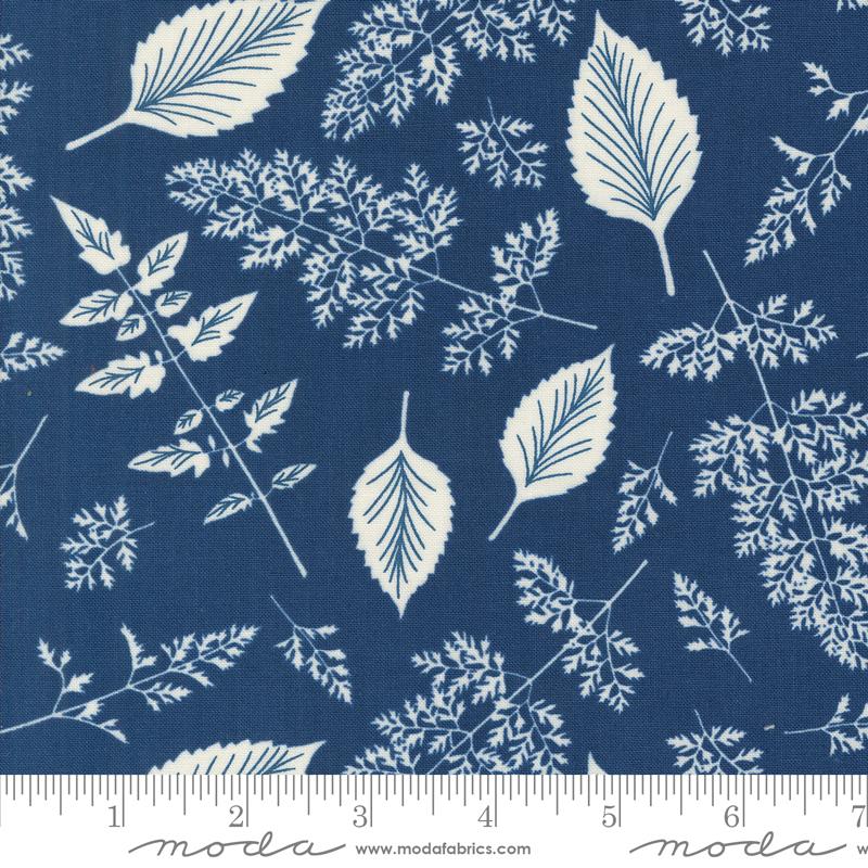Field Of Flowers Indigo - Quilt Fabric