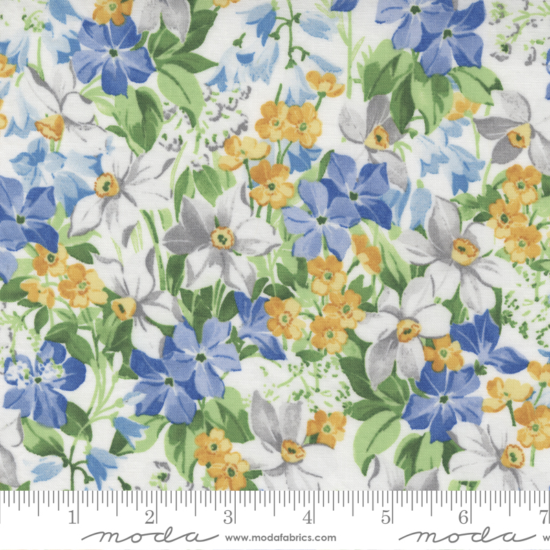 Summer Breeze White - Flower Garden - Quilt Fabric