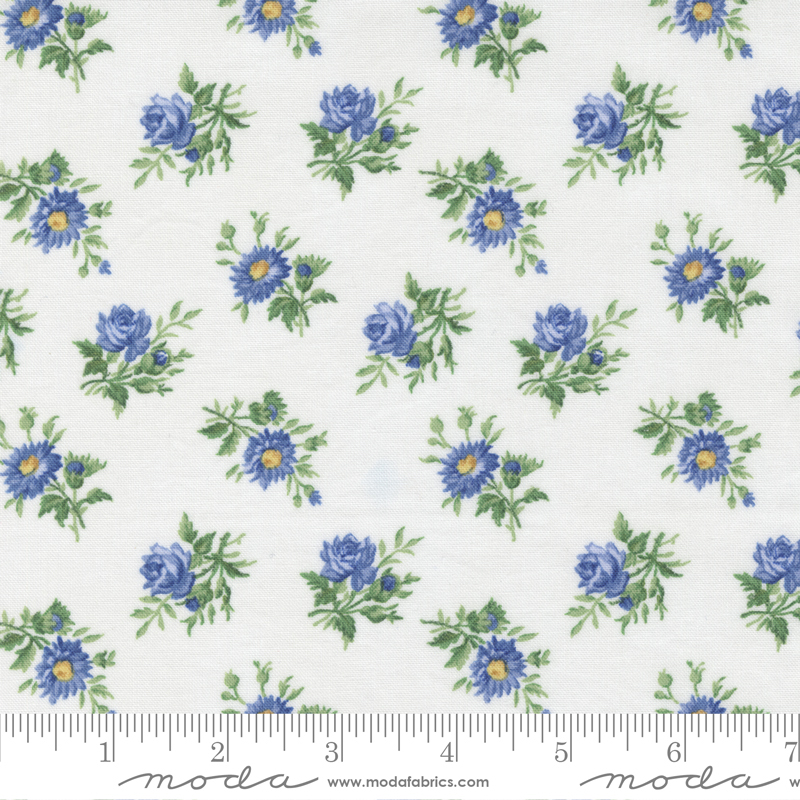 Summer Breeze White - Tossed Bouquets - Quilt Fabric