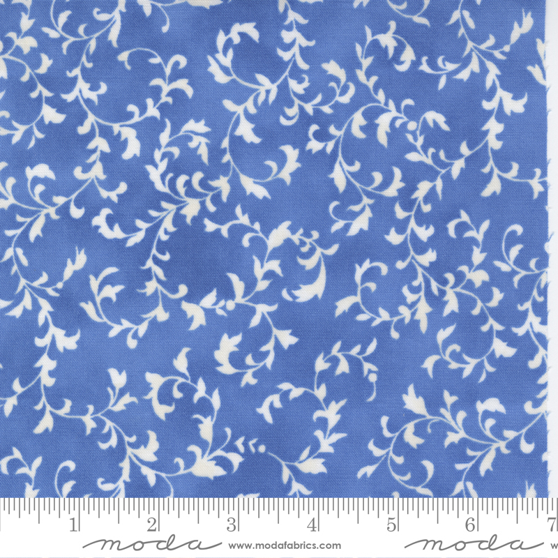 Summer Breeze Royal - Scroll Vines - Quilt Fabric