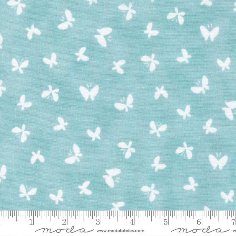 Jolie Flutterby Sky - Quilt Fabric