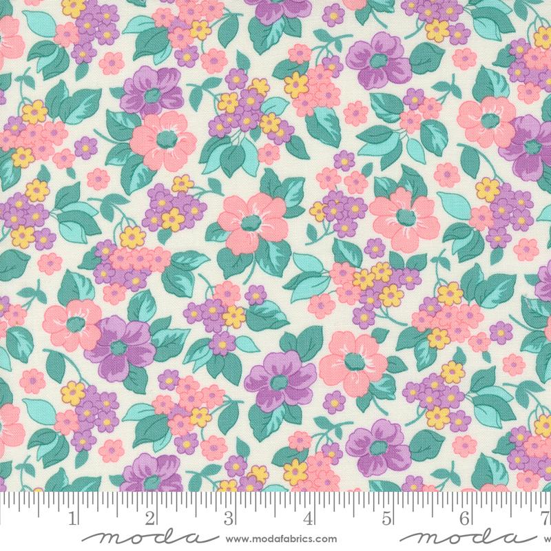 30s Playtime Eggshell Pastel - Quilt Fabric