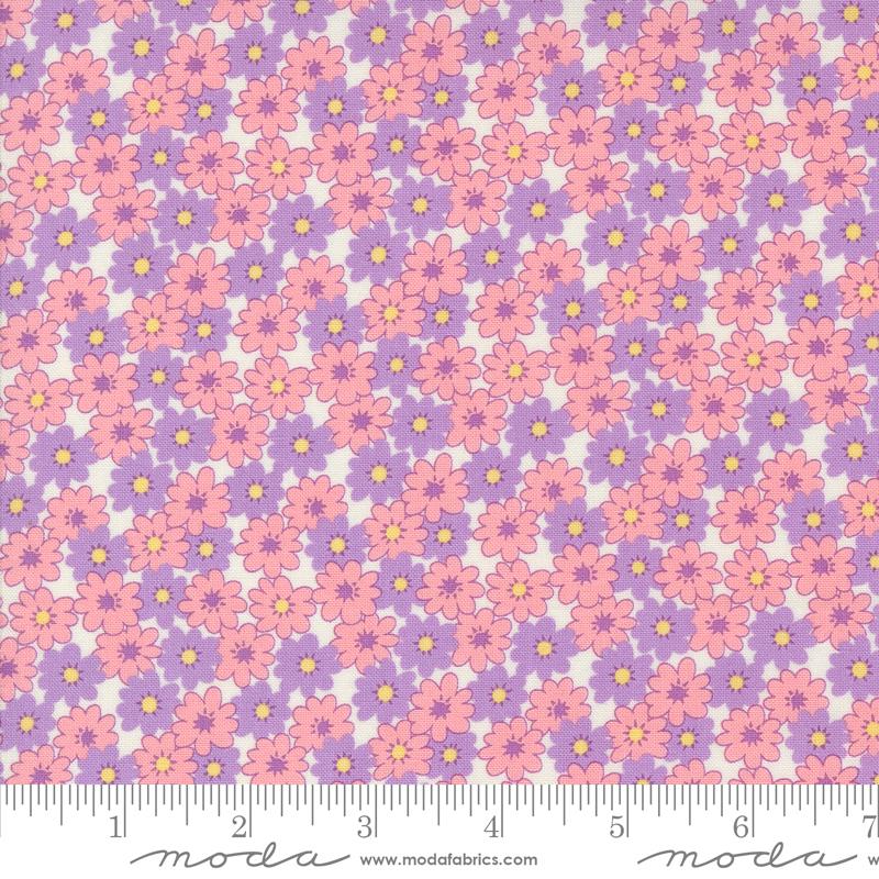 30s Playtime Lilac Petal - Quilt Fabric