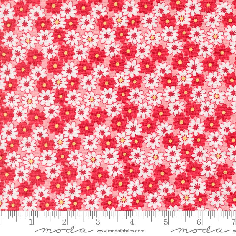 30s Playtime Scarlet - Quilt Fabric