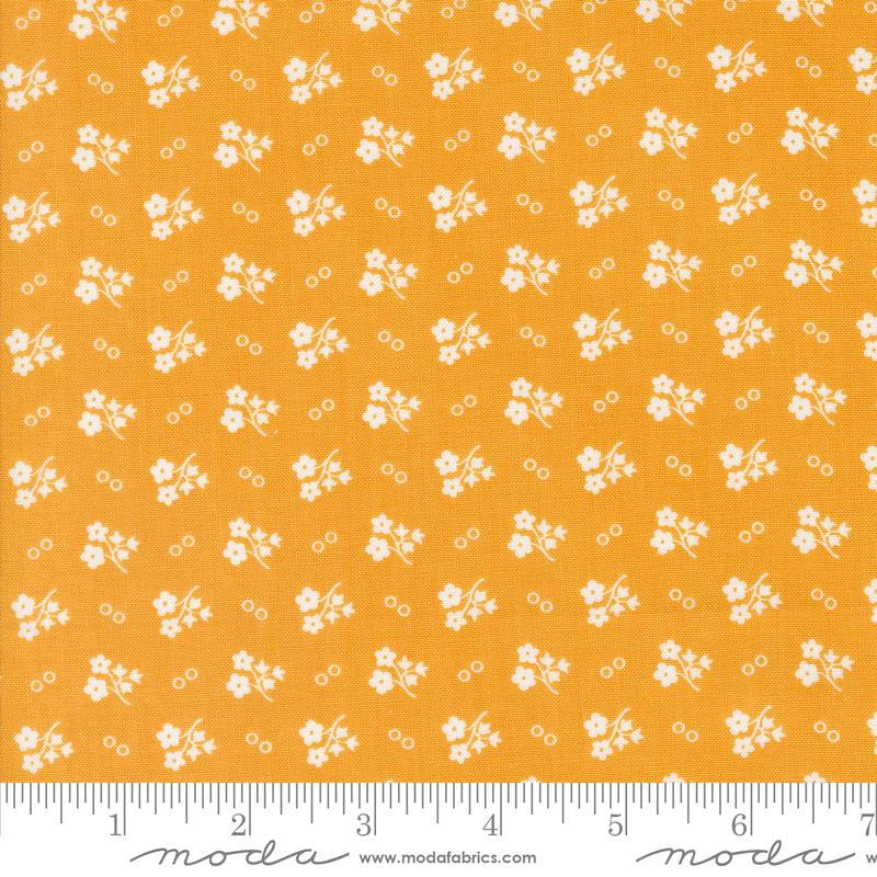 30s Playtime Buttercup - Quilt Fabric