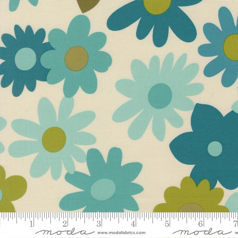 Happy Daze Flower Aqua - Quilt Fabric
