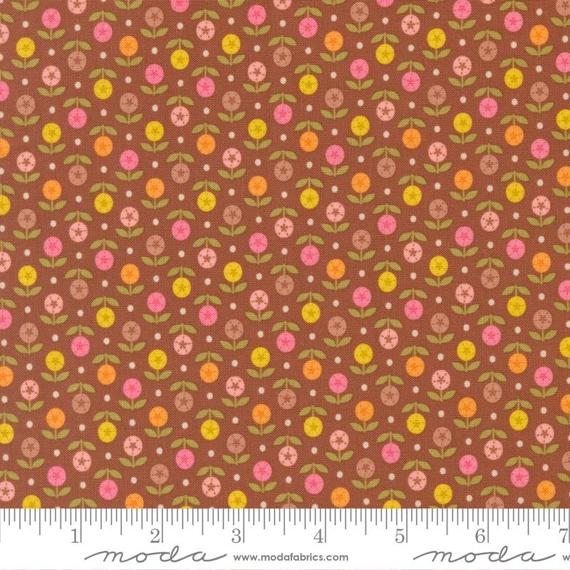 Happy Daze Flowers Rust - Quilt Fabric