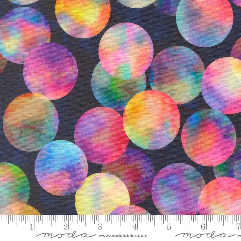 Gradients Gallery Dots Midnight Rain - Quilt Fabric