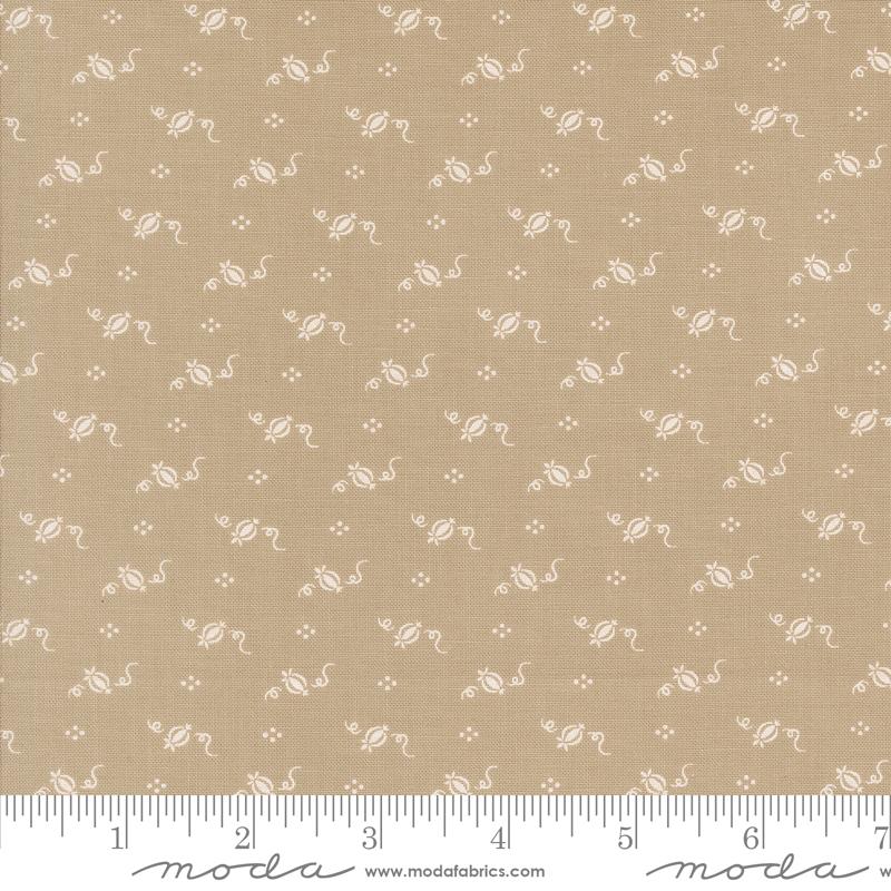 Agatha Road Pumpkin Thunder - Quilt Fabric