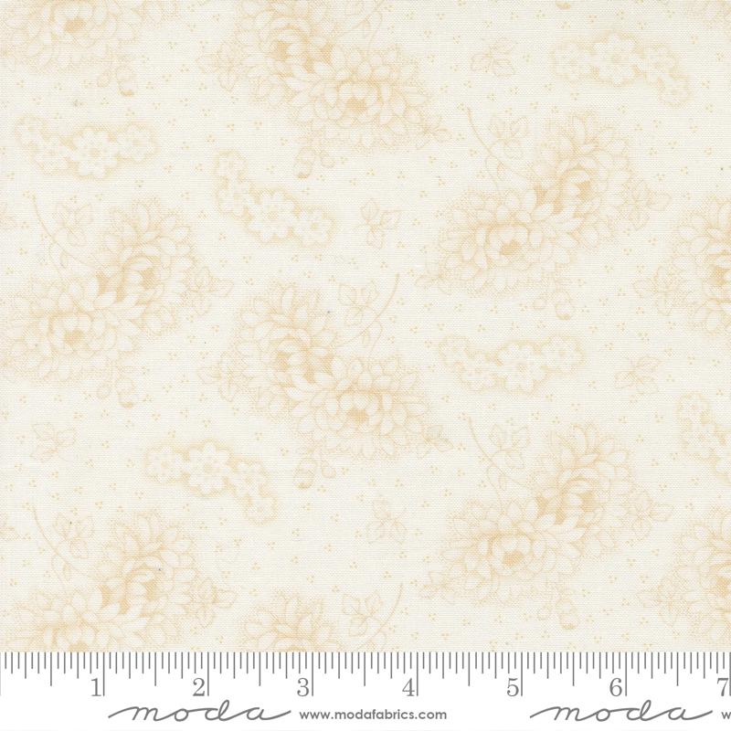 Rosie Vintage Whipped Cream - Quilt Fabric