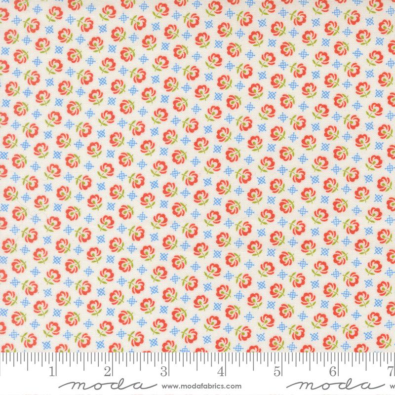 Rosie Blossoms Whipped Cream - Quilt Fabric