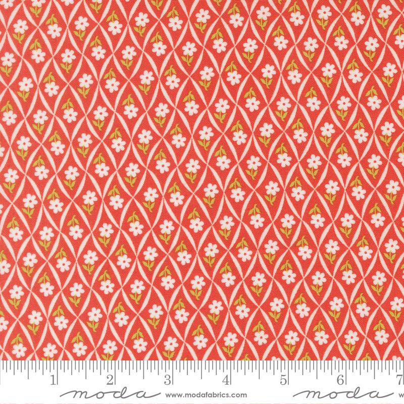 Rosie Diamonds Strawberry - Quilt Fabric